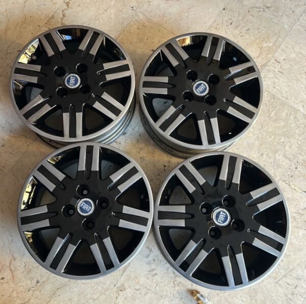 KIT DA 4 CERCHI IN LEGA ORIGINALI FIAT DA 14 POLLICI RESTAURATI A NUOVO