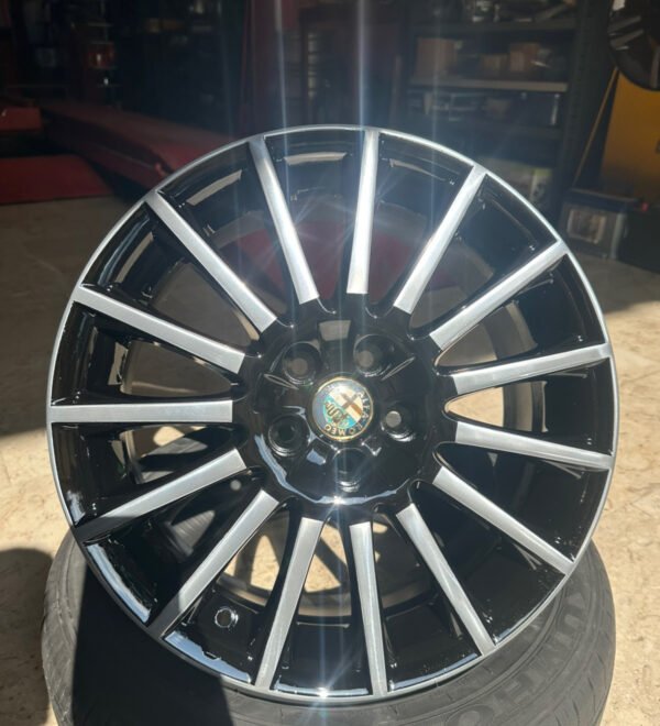 KIT DA 4 CERCHI IN LEGA DA 16 POLLICI ALFA ROMEO 147 ORIGINALI RESTAURATI A NUOVO