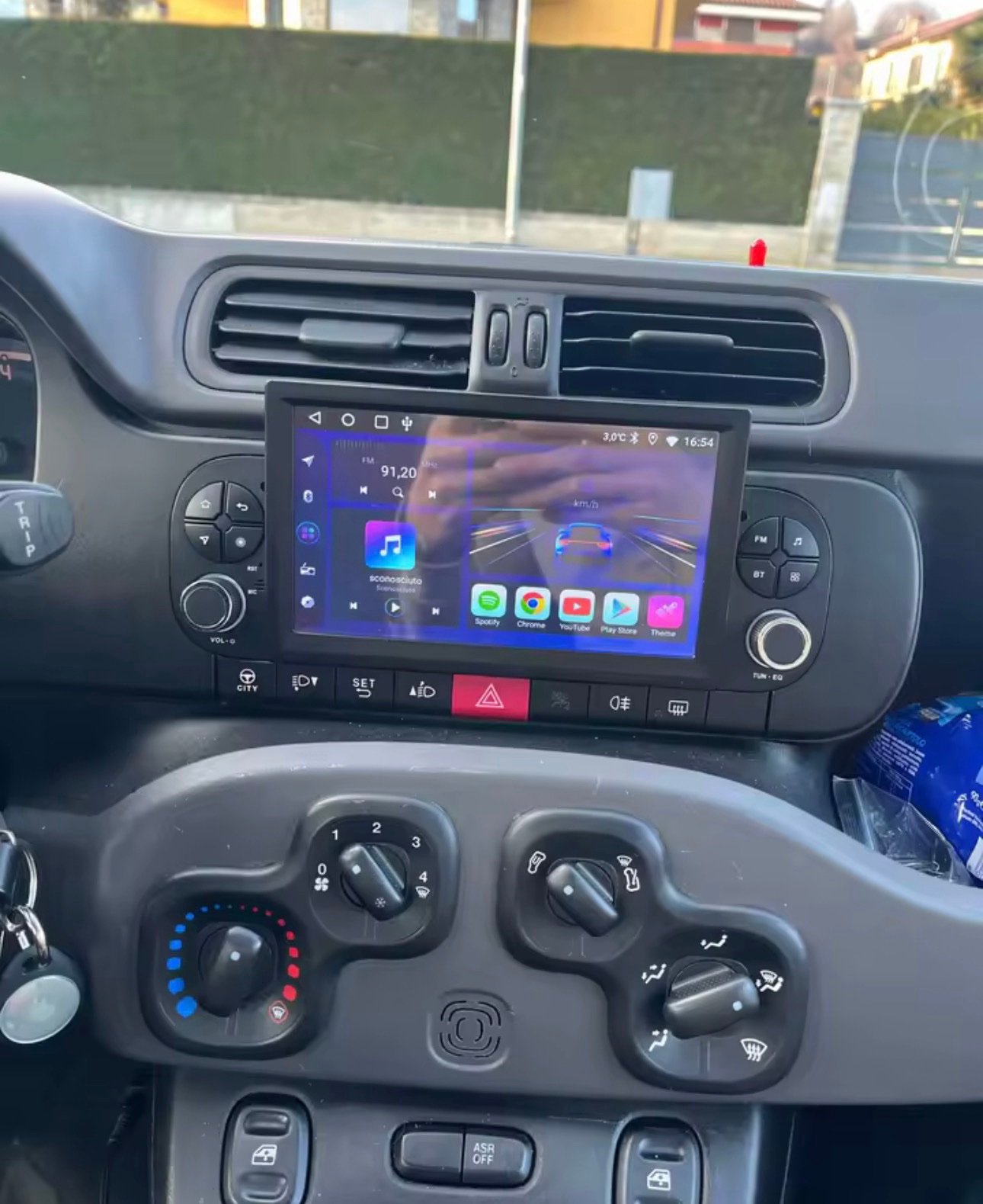 AUTORADIO CAR PLAY E ANDROID AUTO FIAT PANDINA DAL 2013 AL 2025 COMANDI AL VOLANTE INTEGRATI 2GB DI RAM E 64GB DI ROM